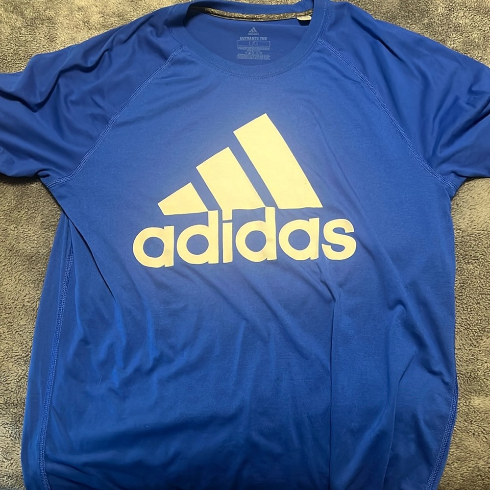 Adidas Tshirt